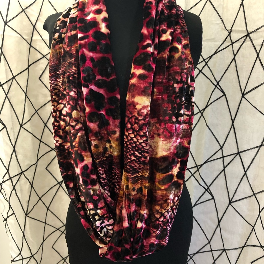 Animal print, velvet, infinity scarf